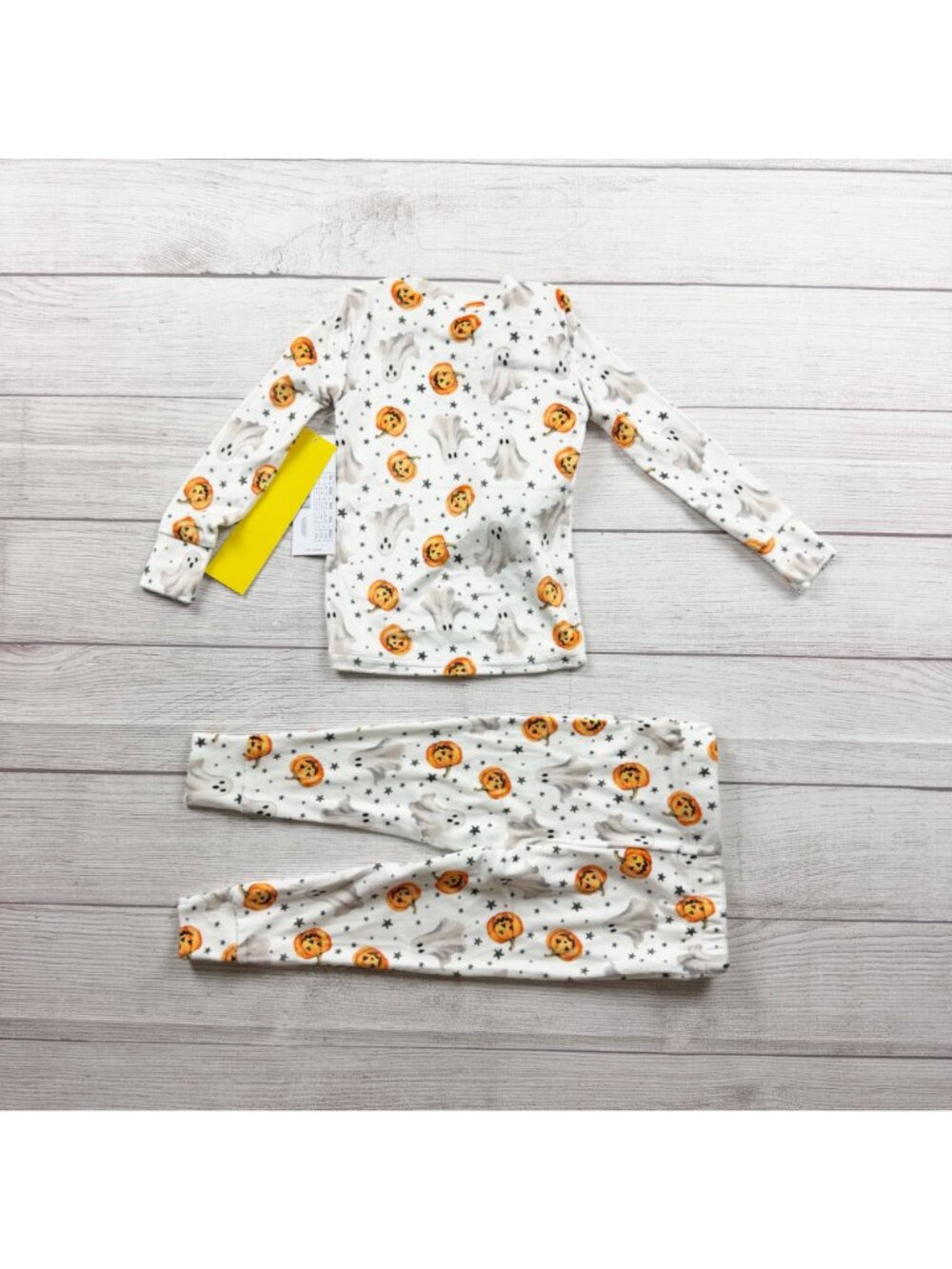 Tahari Kids Halloween Pajama Set Ghost Pumpkin Print Long Sleeve Socks NWT 2T - Picture 4 of 5